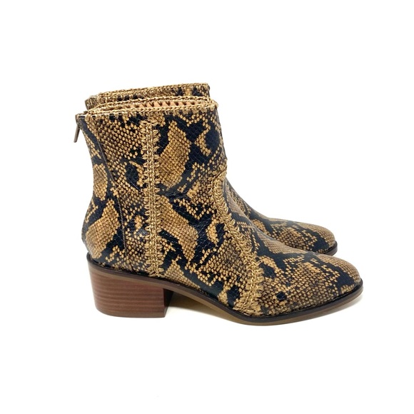 Chelsea & Violet Boots - Picture 5 of 7